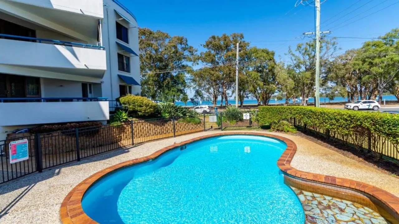 Everything You Need Including A Pool! Karoonda Sands Apartments Bongaree Holiday home